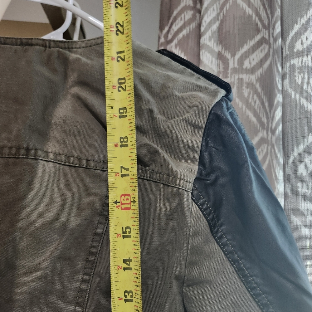 Jacket - Picture 6 of 8
